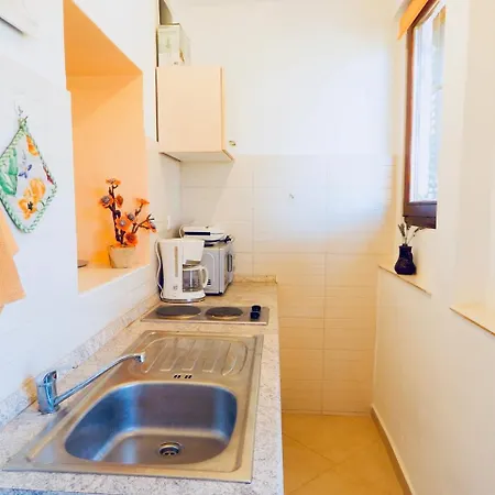 Lovley Rural With Garden Guest house Pula
